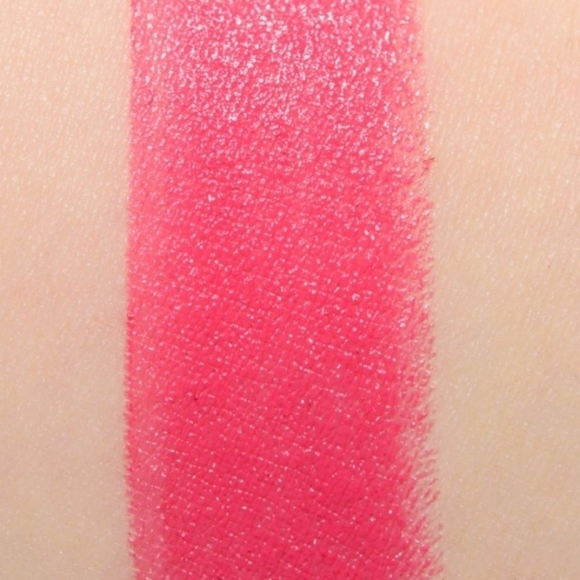 MAC You're So Vain 419 Love Me Lipstick - Picture 14 of 16